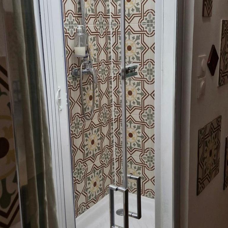 Bed and breakfast chez l'habitant - Budget Double Room - Without Window - 13