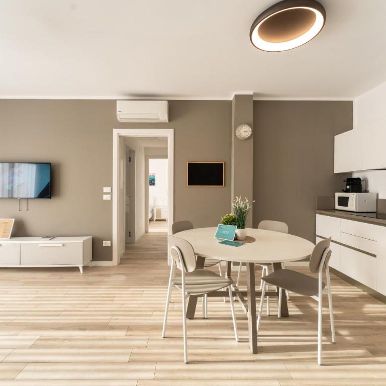 Sun Beach Residence con Piscina - Piazza Brescia - Adria Holiday Jesolo - FAMILY APARTMENTS - Two-Bedroom Apartment - 1