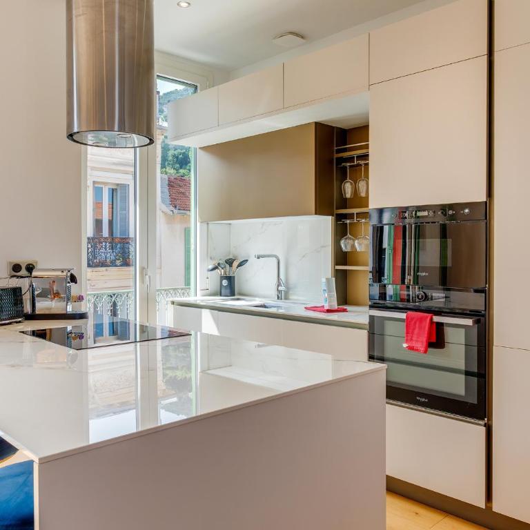 33 MARINONI AP4438 by Riviera Holiday Homes - Appartement - Vue sur Mer - 10