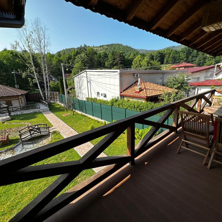 Villa with private lake - Vila sa 3 Spavaće Sobe - 5