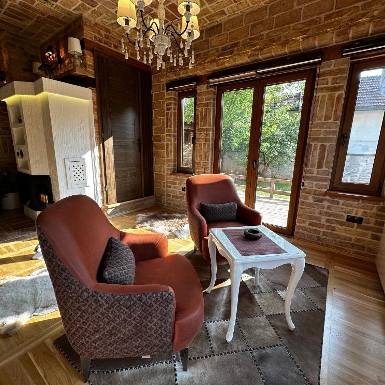 Villa with private lake - Vila sa 3 Spavaće Sobe - 22