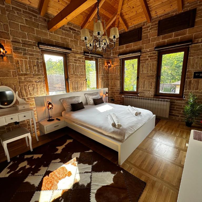 Villa with private lake - Vila sa 3 Spavaće Sobe - 36