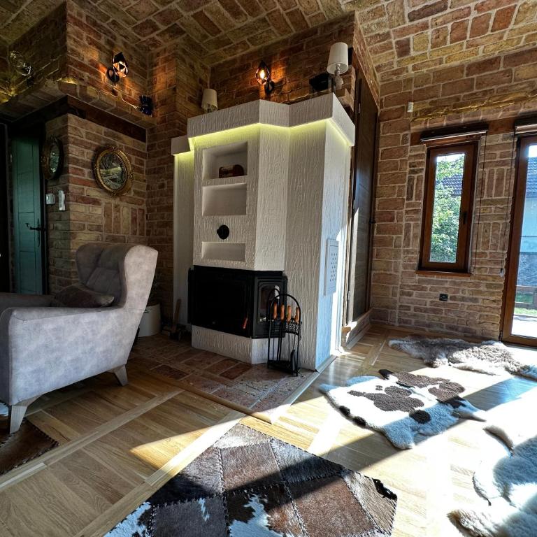 Villa with private lake - Vila sa 3 Spavaće Sobe - 40
