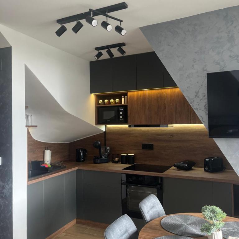 Apartman KaTija Divčibare preko puta hotel Crni Vrh - One-Bedroom Apartment with Balcony - 13