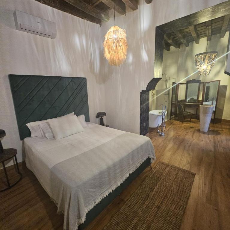 Casa Señorial Piedrachica - Habitación con cama extragrande. - 6