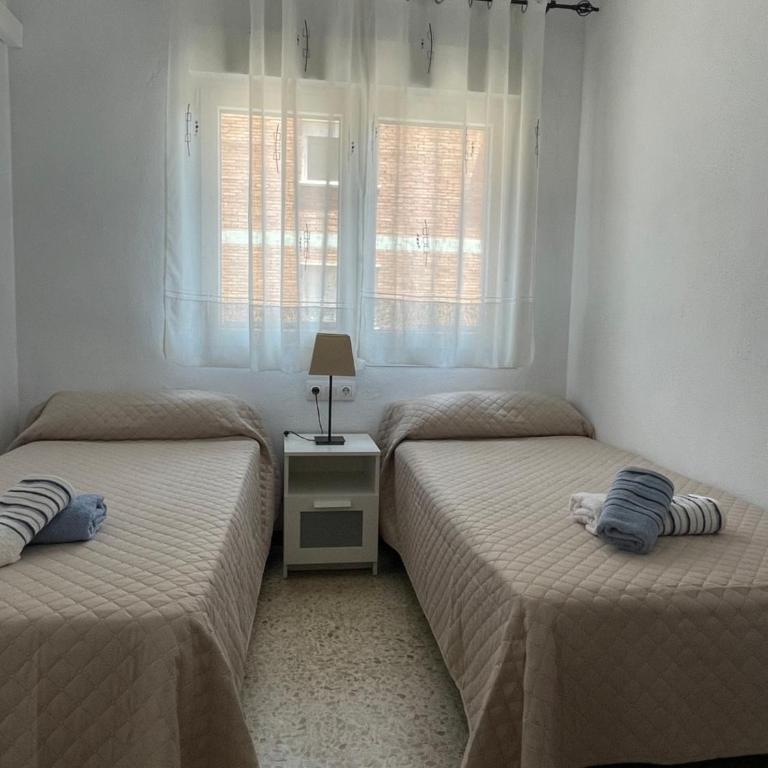 Ayala Beach - Three-Bedroom Apartment - 5