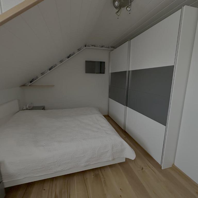 Villa Racing - Privatzimmer in Spielberg - Chambre Double Standard avec Salle de Bains Commune - 7