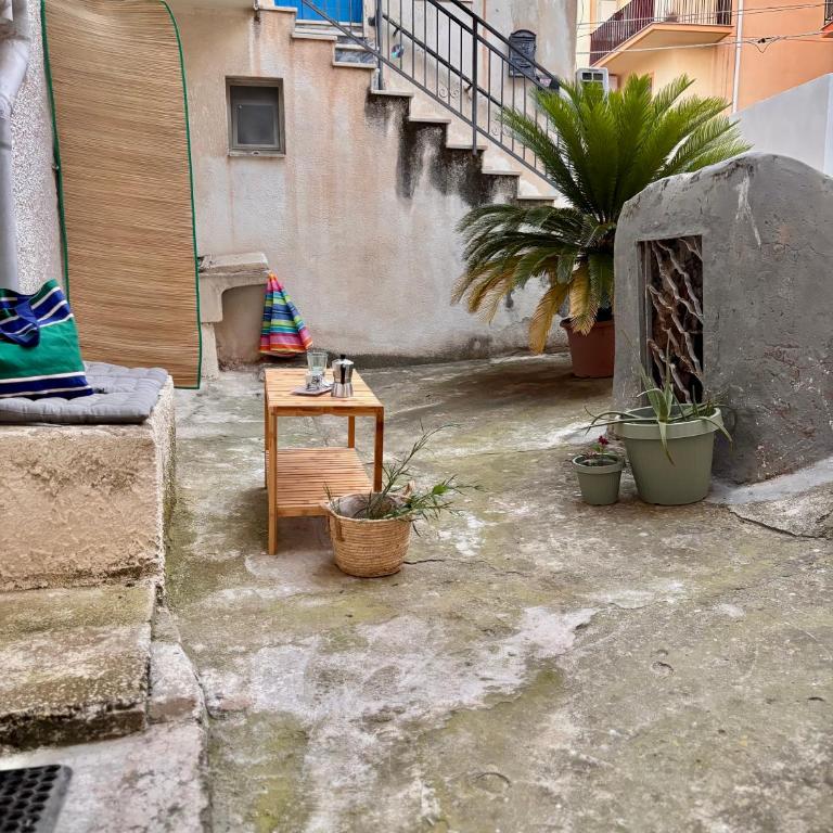 VitaLenta Rooms & Apartments - Family Two-Bedroom Apartment with View - 4
