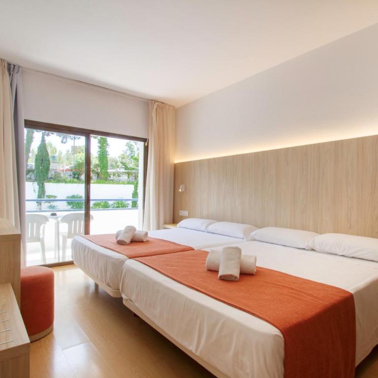 Hotel Gran Garbi & AquaSplash - Habitación Triple (2 adultos + 1 niño) - 1