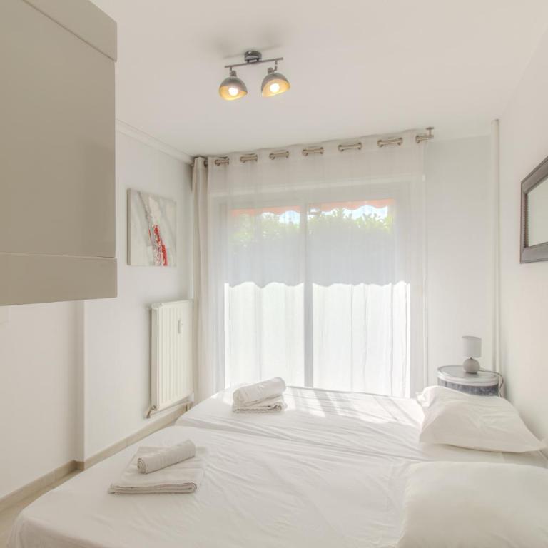 DELMAS 3 Appartement 3 Chambres Spacieux avec Grande Terrasse - Apartamento de 3 dormitorios - 20
