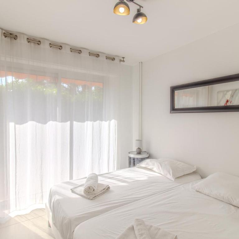 DELMAS 3 Appartement 3 Chambres Spacieux avec Grande Terrasse - Apartamento de 3 dormitorios - 21