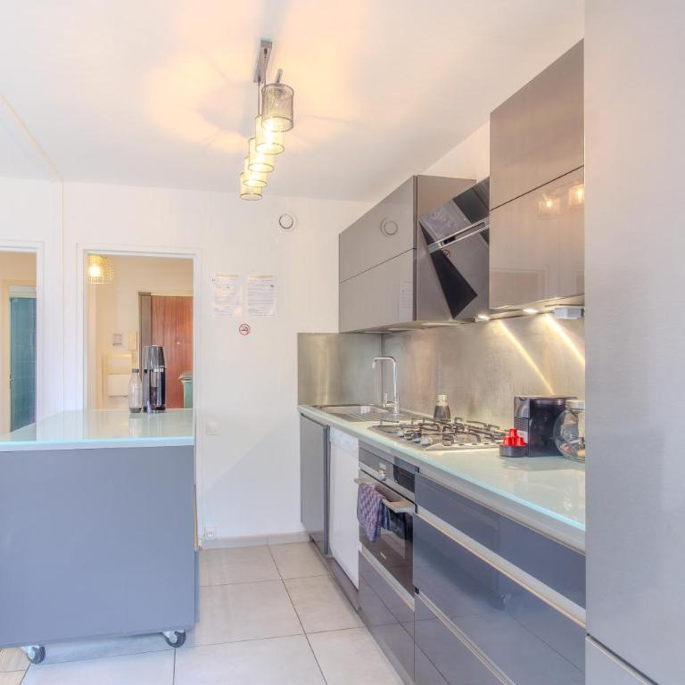 DELMAS 3 Appartement 3 Chambres Spacieux avec Grande Terrasse - Apartamento de 3 dormitorios - 22