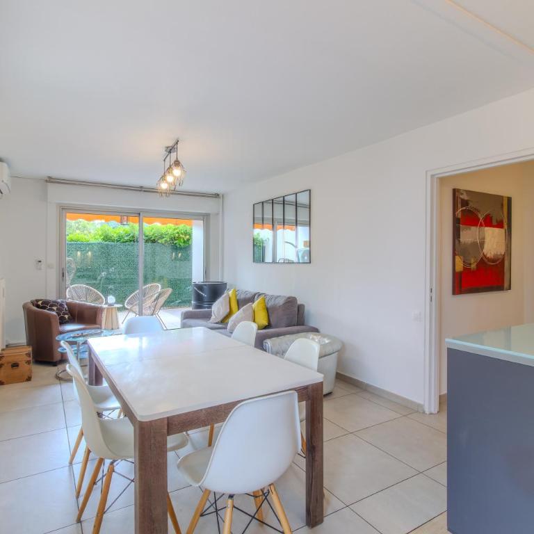 DELMAS 3 Appartement 3 Chambres Spacieux avec Grande Terrasse - Apartamento de 3 dormitorios - 14