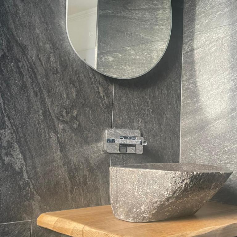Apparemment luxueux niché dans les arbres - Appartement 1 Chambre Deluxe - Vue sur Ville - 20