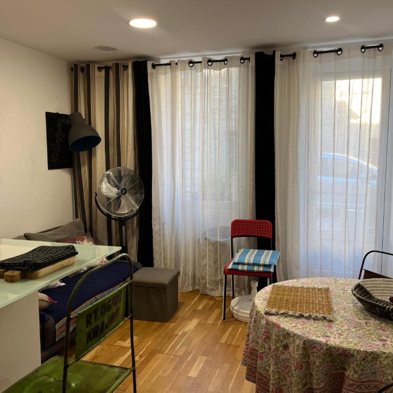 Studio Spacieux Cœur Historique - Appartement 1 Chambre - 7