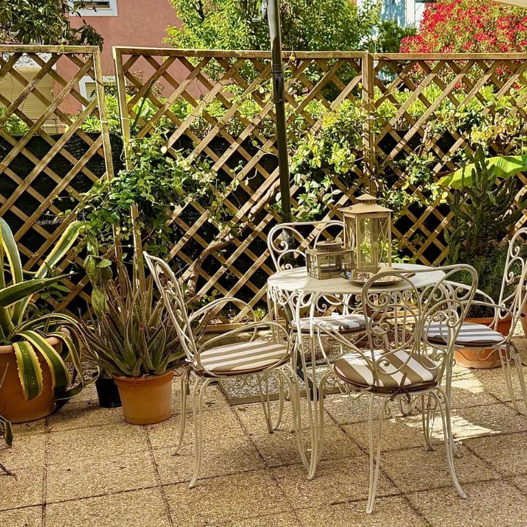 Rimini centro - Residenza Romy con giardino - 5 posti letto - Two-Bedroom Apartment - 5