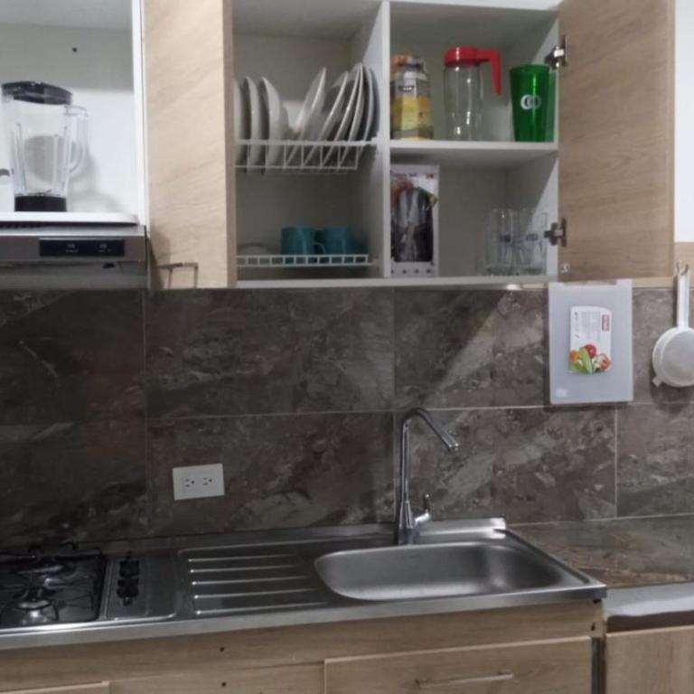 Hermoso apartamento en girardot - Apartamento de 2 dormitorios con balcón - 7