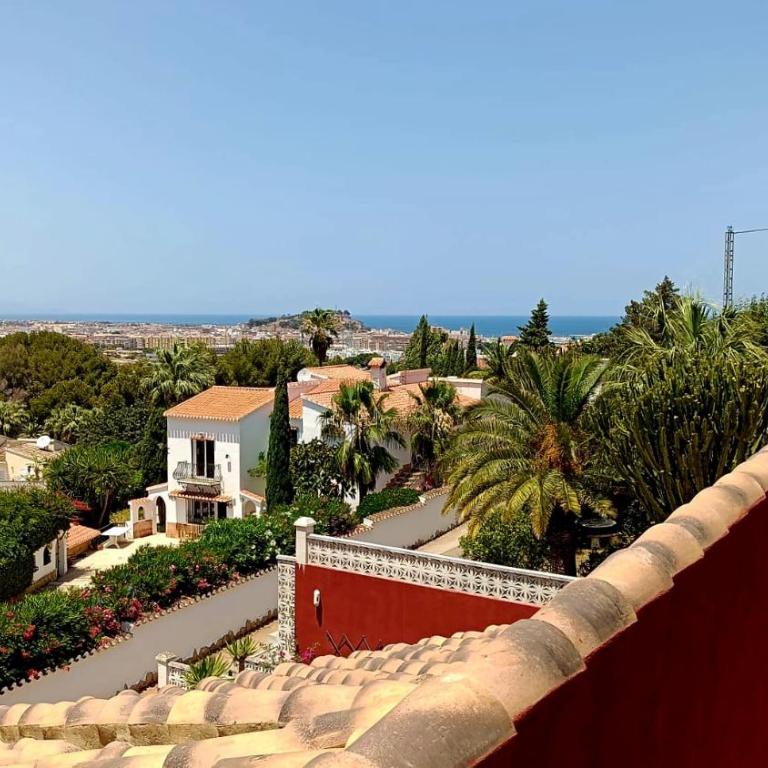 Villa maravillosa con piscina y buenas vistas - Villa - 5