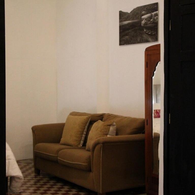 Oasis with natural pool in the heart of Mérida - Three-Bedroom Villa - 43