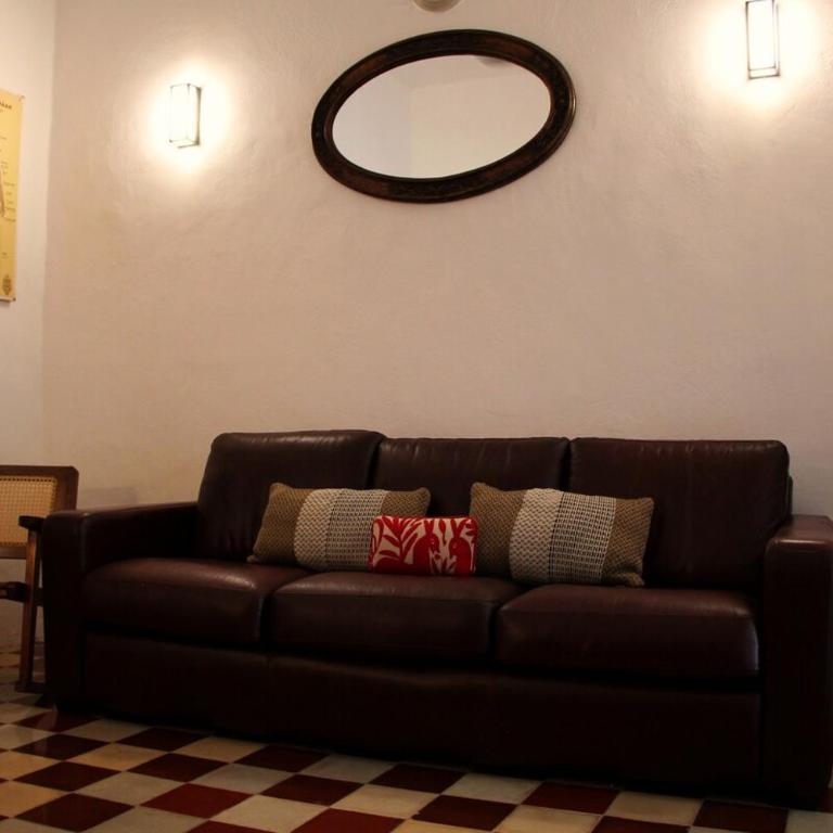 Oasis with natural pool in the heart of Mérida - Three-Bedroom Villa - 74