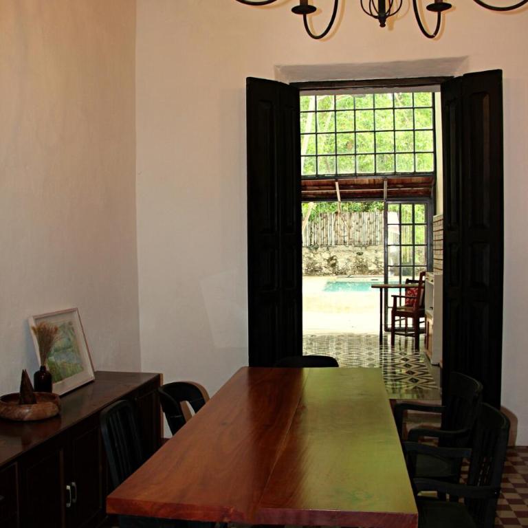 Oasis with natural pool in the heart of Mérida - Three-Bedroom Villa - 78