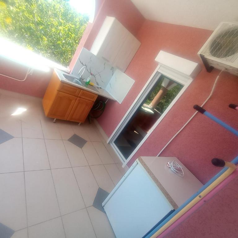 Apartment Asko - Deluks Dvokrevetna Soba sa Bračnim Krevetom - 7
