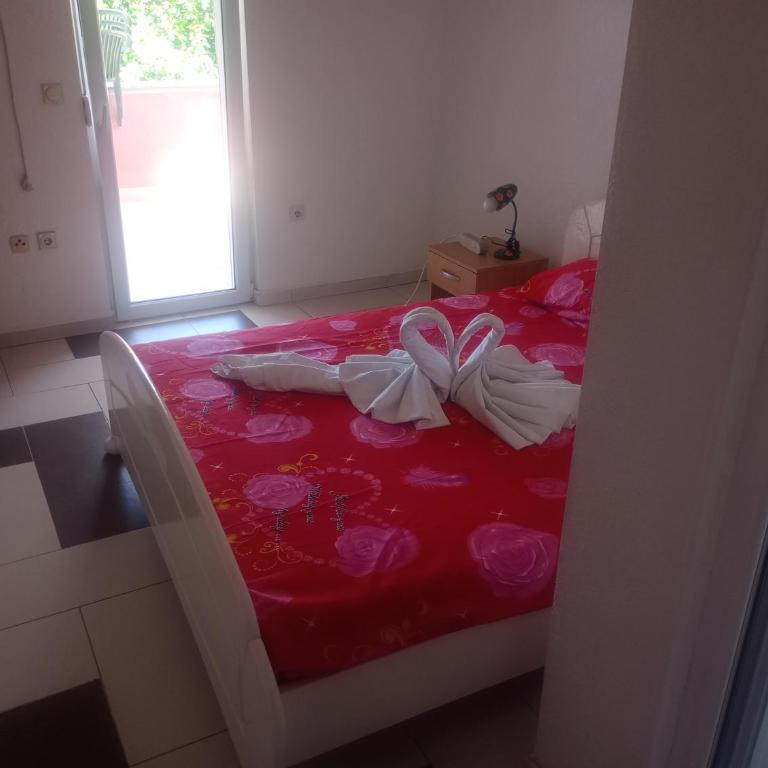 Apartment Asko - Deluks Dvokrevetna Soba sa Bračnim Krevetom - 8