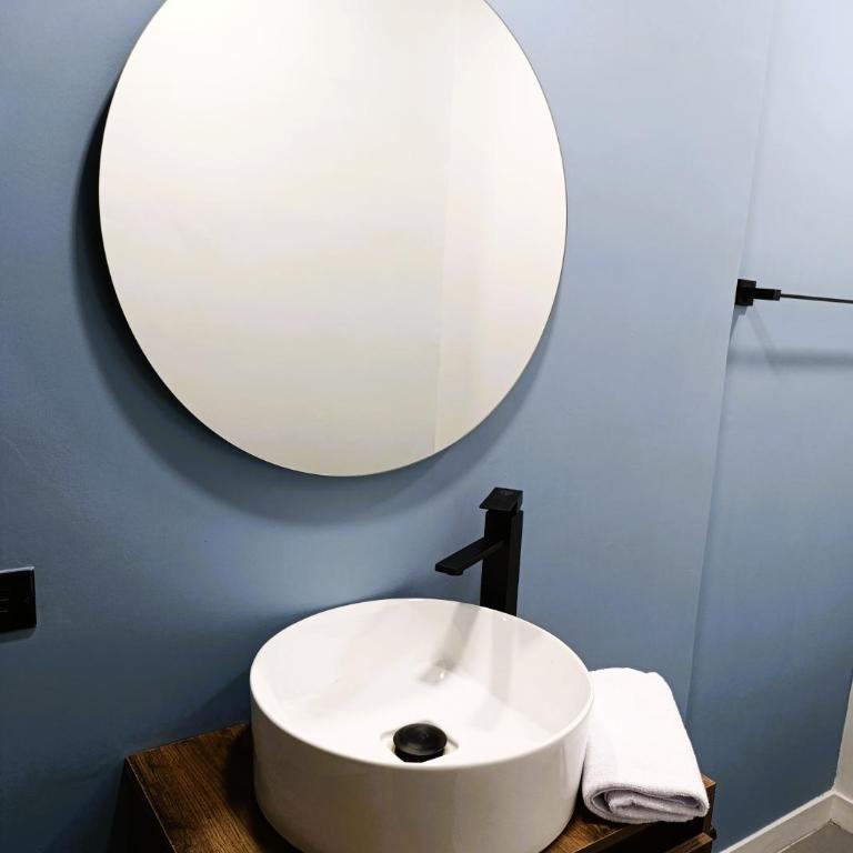 Bluelux Med - B&B - Single Room - 6