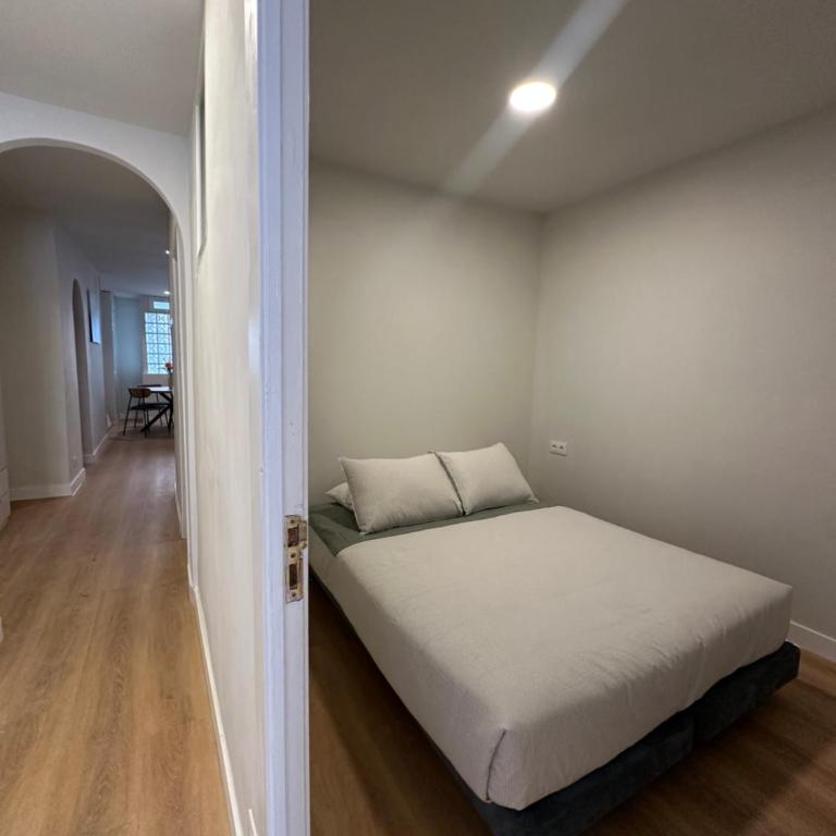 Sants centro, terraza y calma urbana - Two-Bedroom Apartment - 31