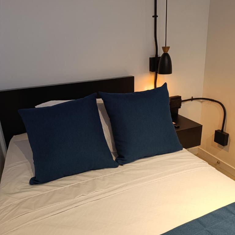Bluelux Med - B&B - Single Room - 3