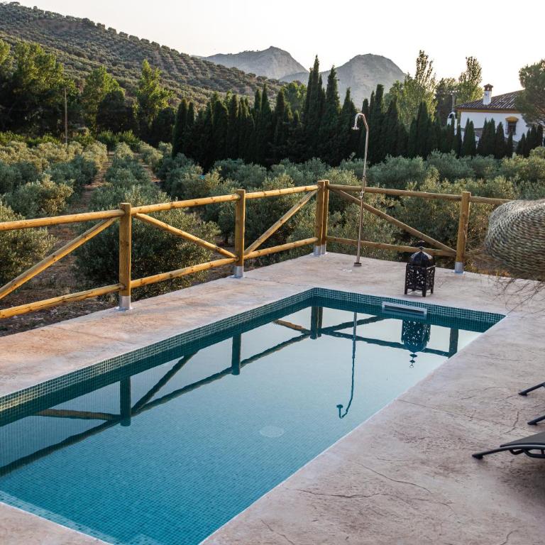 LA CASA DE LA HUERTA Stylish family cottage in Malaga countryside - Casa de 4 dormitorios - 57