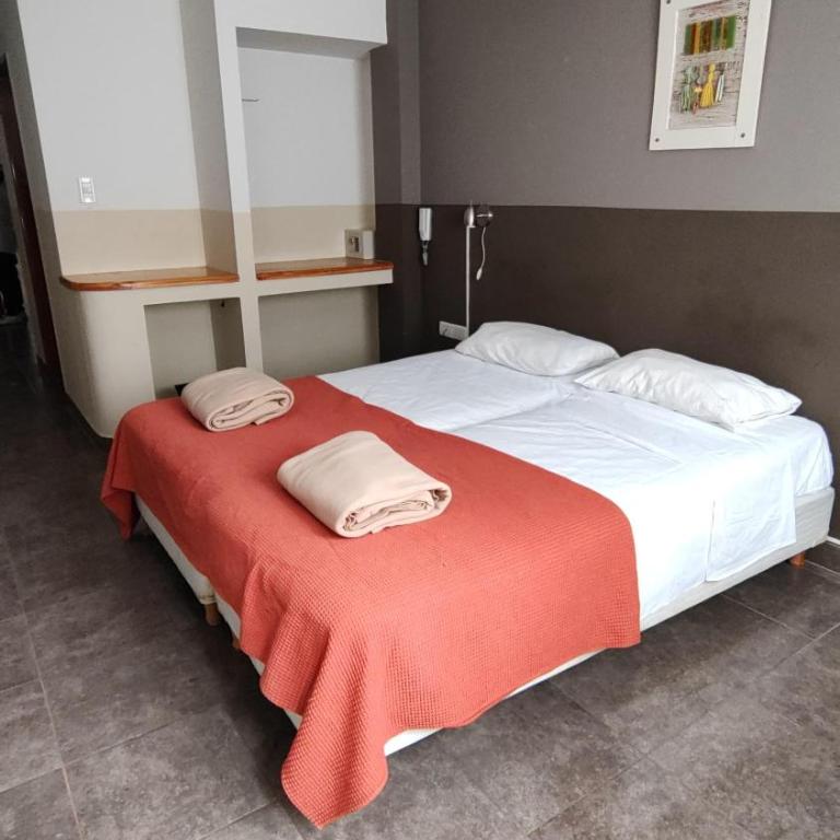 Hotel Leguizamón - Double or Twin Room - 10