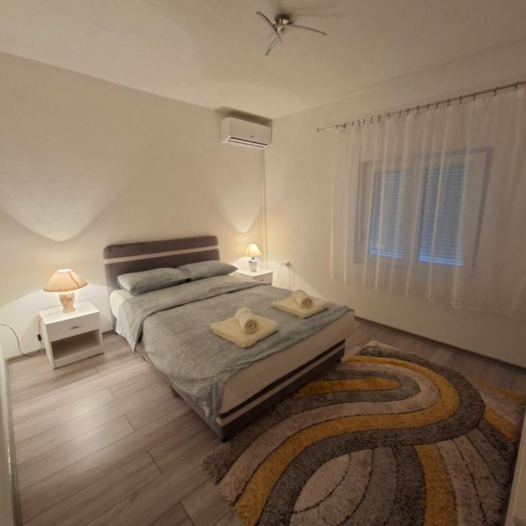 Gina - Two-Bedroom Apartment - 7