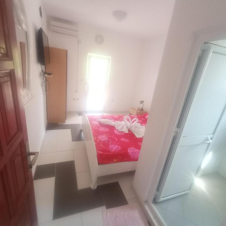 Apartment Asko - Deluks Dvokrevetna Soba sa Bračnim Krevetom - 15