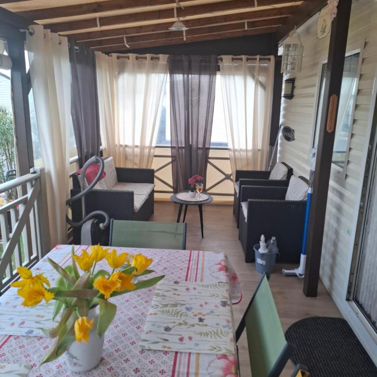 Camping le Montourey - Mobile Home - 2