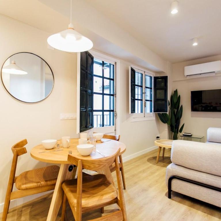 1 bedroom 1 bathroom - La Alfalfa - Cozy study - One-Bedroom Apartment - 4