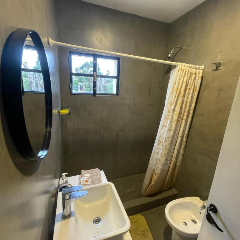 Casa con piscina en City Bell - Two-Bedroom House - 18