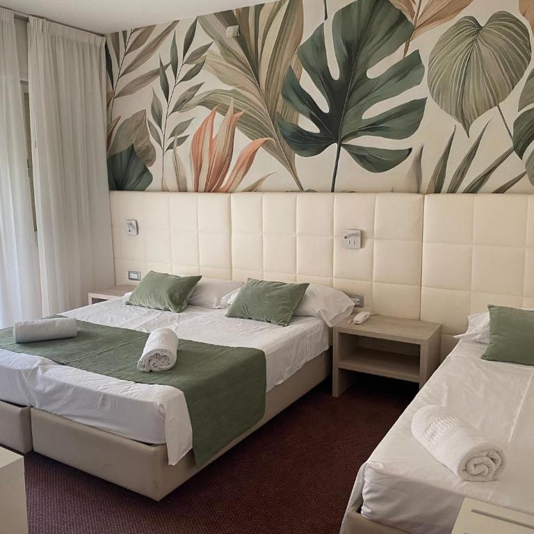 Hotel Eros - Camera Tripla - 7