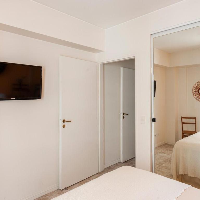 Depto de hermosas vistas y extrema tranquilidad - One-Bedroom Apartment with City View - 13