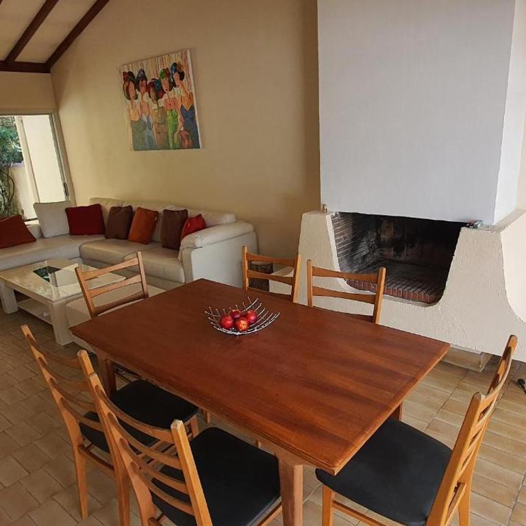 Charmante maison de plain pied rénovée et climatisée en lisière de forêt - Casa con 1 Camera da Letto - 9