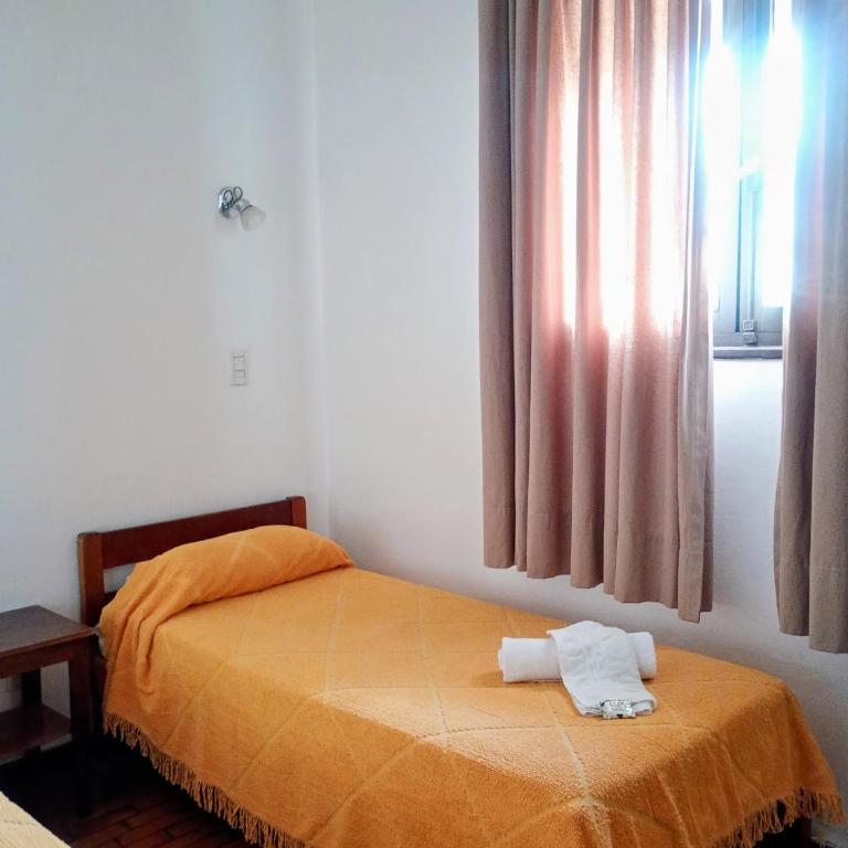Hotel Asembal - Habitación Doble con baño privado - 2 camas - 3