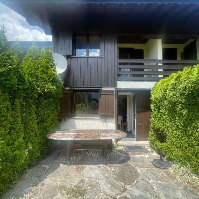 Alpine Escape Mont Blanc at Your Window - Appartement - 57
