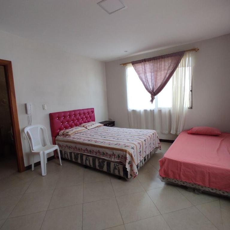 Casa General Villamil, amplia y cerca del mar - Four-Bedroom House - 7