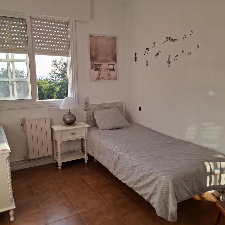 Casa con vistas al mar, campo y barbacoa - Five-Bedroom House - 69