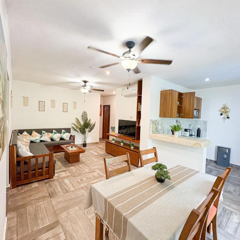 Modern 2BR Apt-3 Baths-Pool-Wi-Fi-Steps to Beach - Apartamento de 2 dormitorios - 2