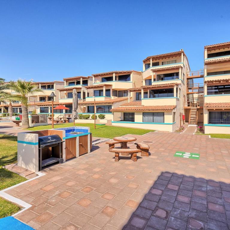 Las Gaviotas 2BR 2BA Ocean View 1st FL- 413 - Apartamento - 52