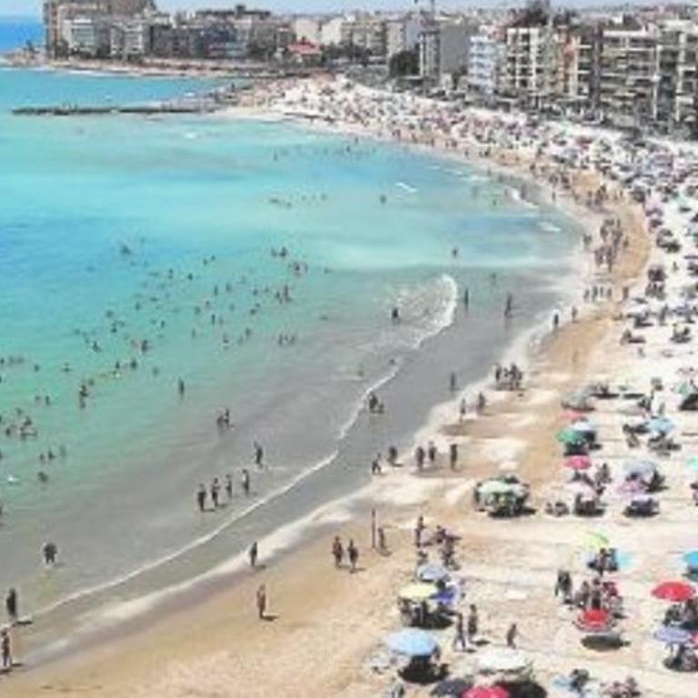 Torrevieja Playa Cura - Apartamento de 3 dormitorios - 9