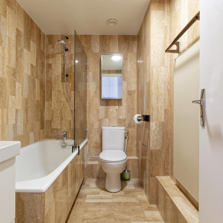 CASTEL SAINT CLAIR - Charmant Studio plein centre avec Parking - One-Bedroom Apartment - 17