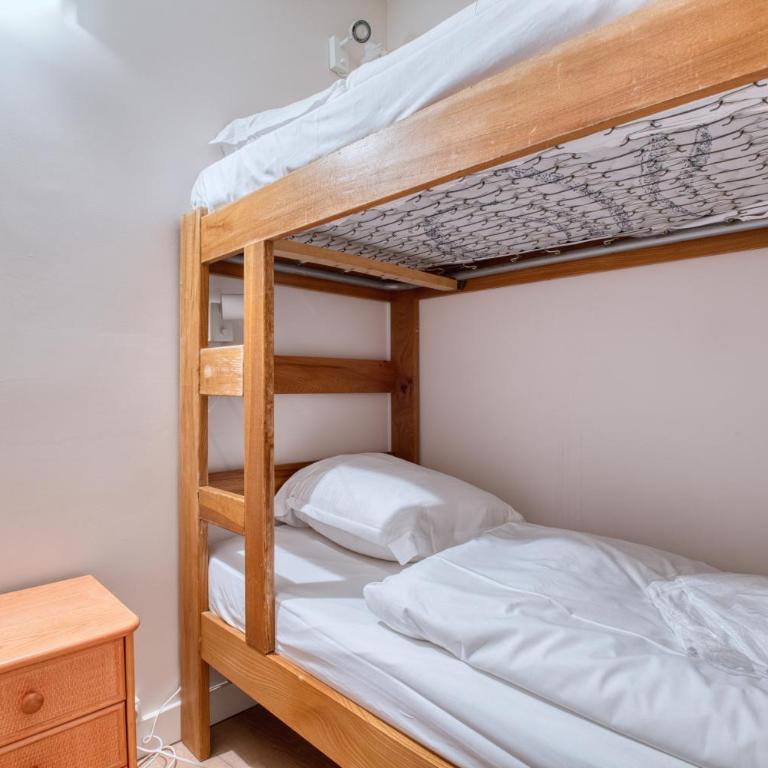 CASTEL SAINT CLAIR - Charmant Studio plein centre avec Parking - One-Bedroom Apartment - 21