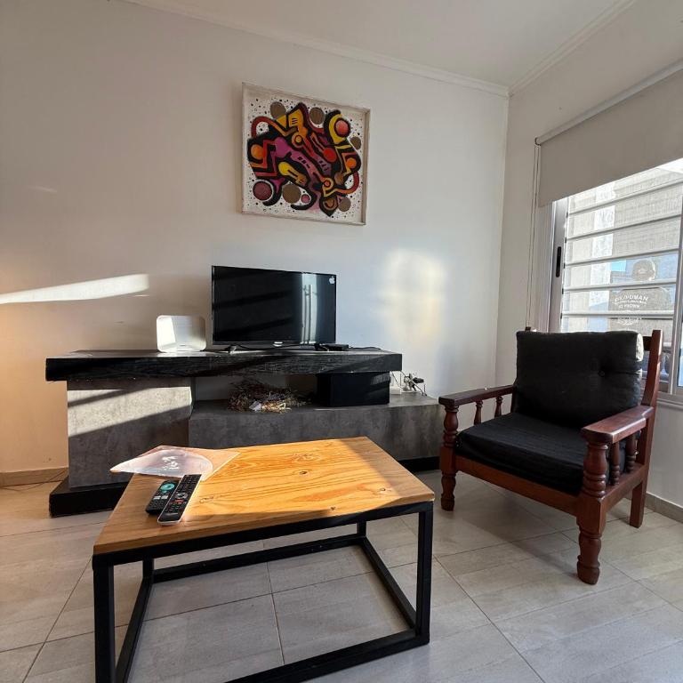 Casa familiar en City Bell - Casa con 1 dormitorio - 2